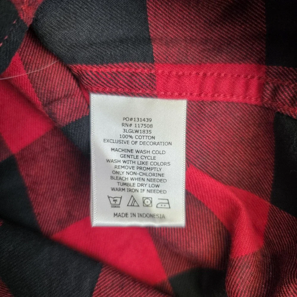 Levi's Red & Black Buffalo Plaid Flannel Shirt Medium Long Sleeve‎ Button Up